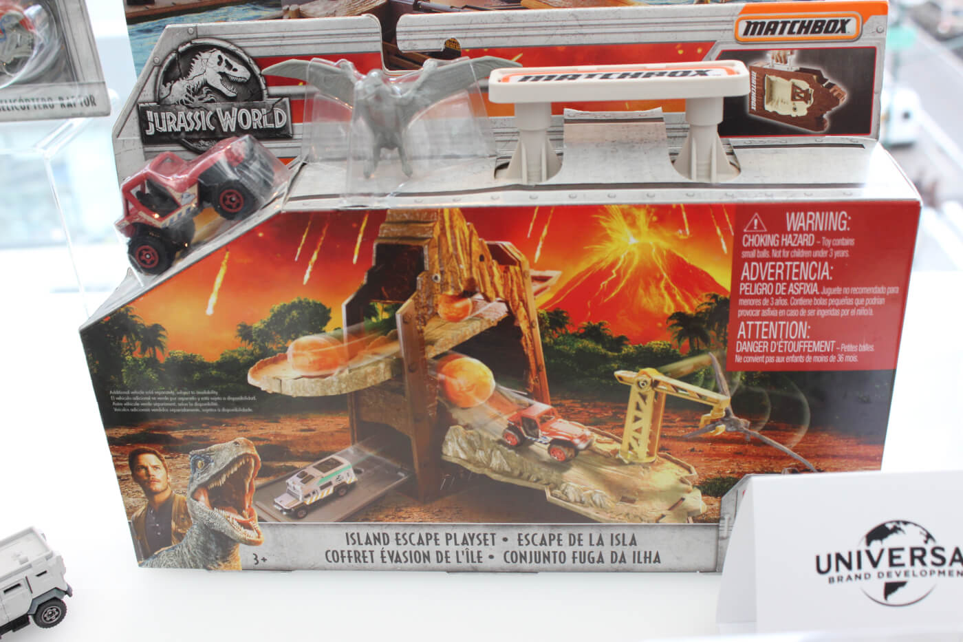 Hands On With The First Mattel Jurassic World Fallen Kingdom Toys Jurassic Outpost