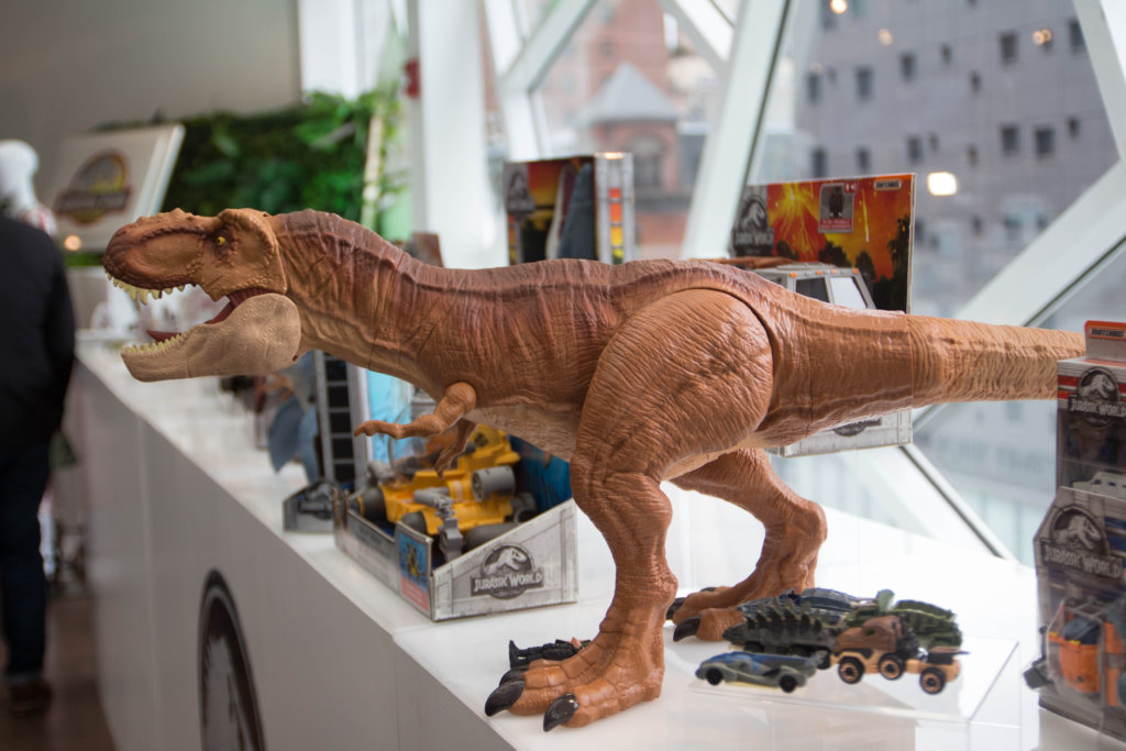 Hands On With the First Mattel Jurassic World Fallen Kingdom Toys ...