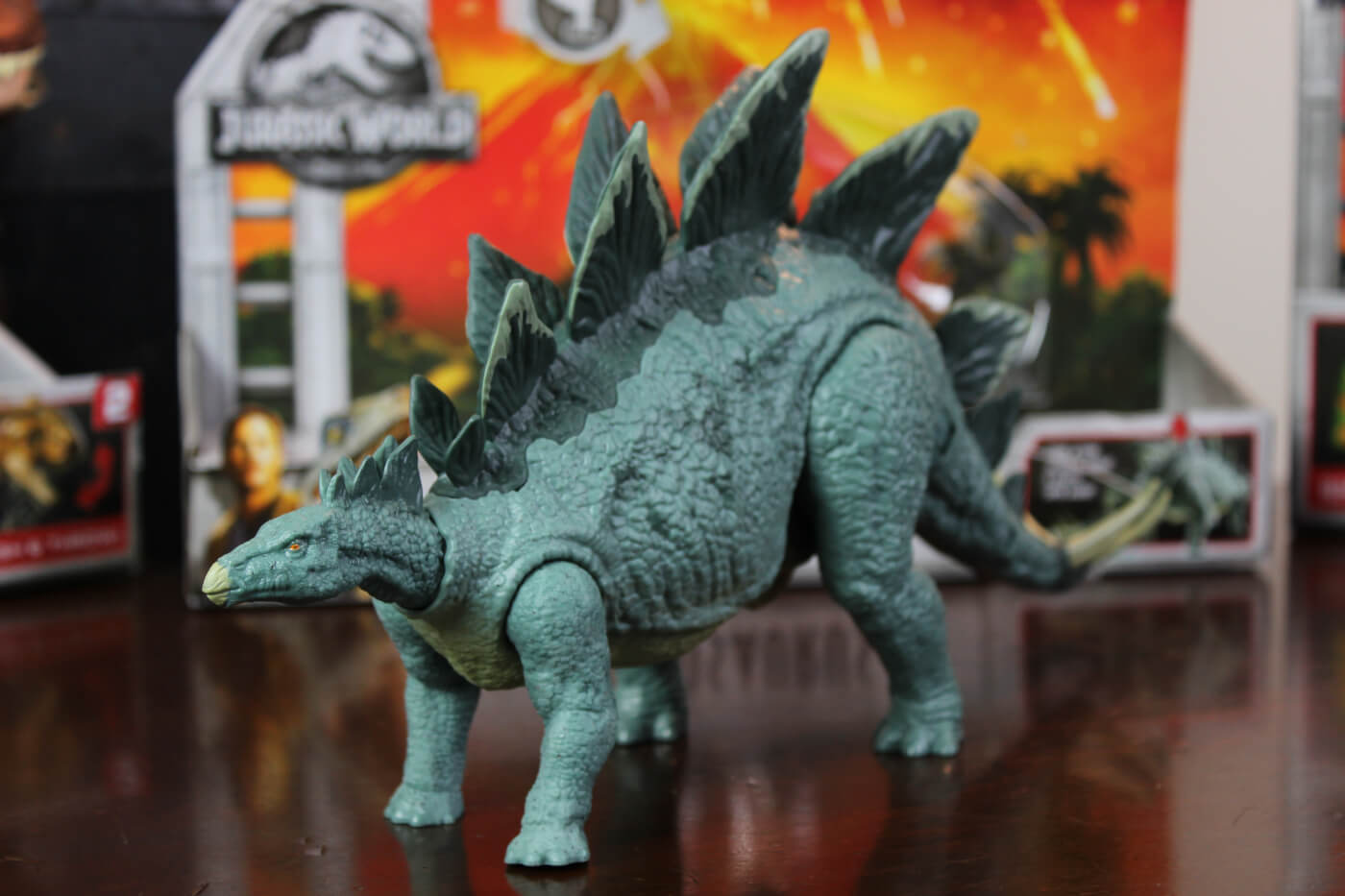Video Review: Mattel Jurassic World Fallen Kingdom Action Attack Stegosaurus!