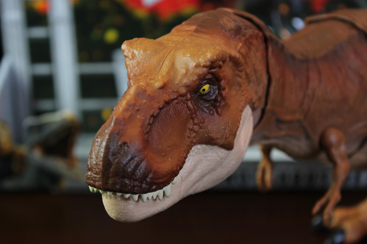 Mattel Jurassic World Fallen Kingdom Thrash N Throw T Rex Video Review!