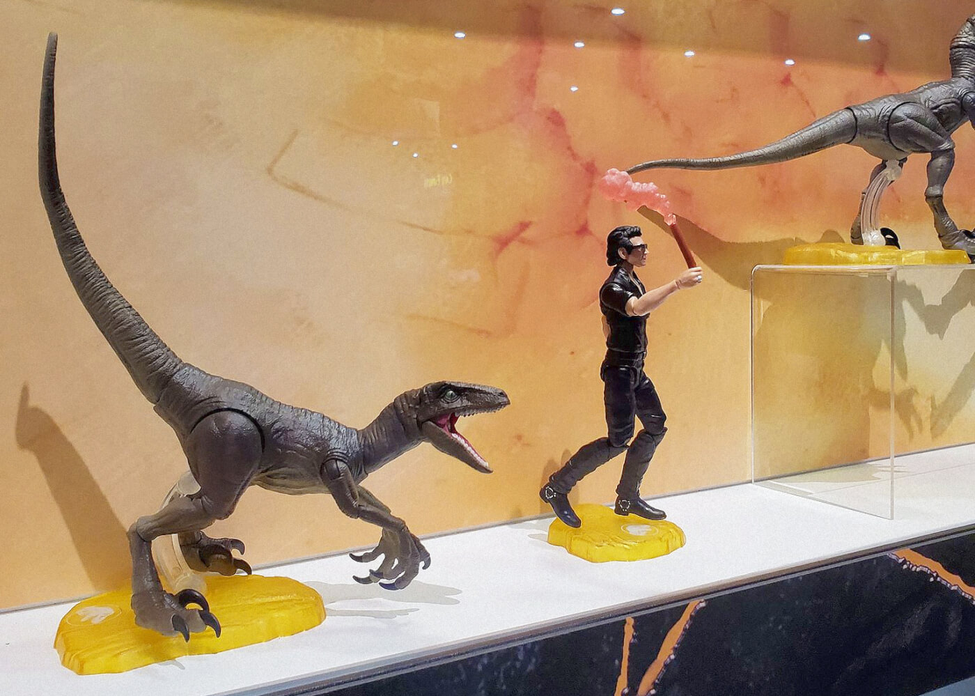 Jurassic World Amber Collection By Mattel Revealed At Sdcc Gamestop Exclusive Available For Pre Order Now Jurassic Outpost