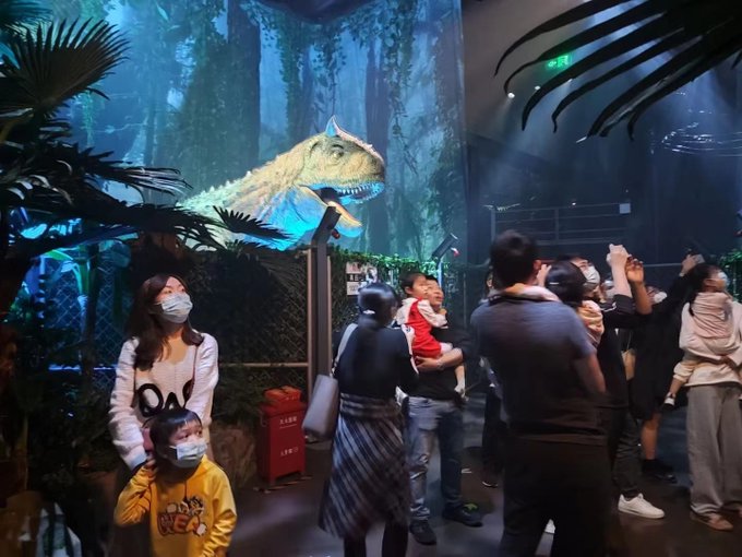 Jurassic World: The Exhibition Brings Its Worldwide Tour Back to North  America!